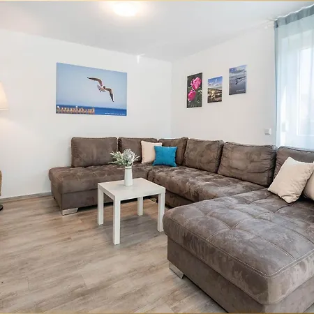 Sonneninsel Haus Himmelblau Erdgeschoss Apartment *
