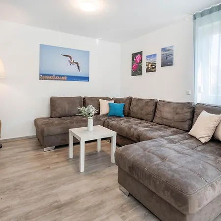 Sonneninsel Haus Himmelblau Erdgeschoss Apartment